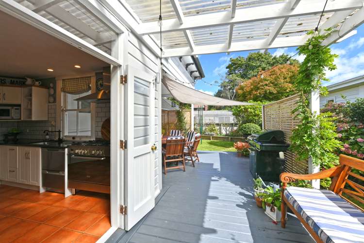 2 Barton Road Heretaunga_29