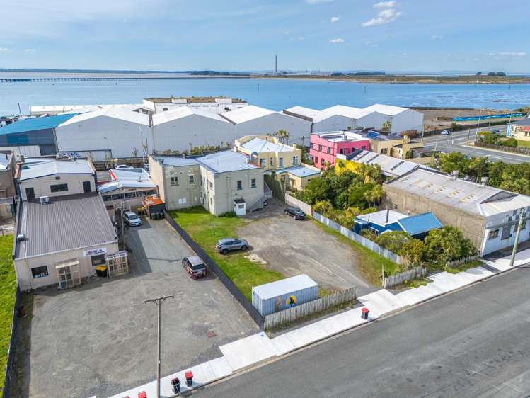 40 Gore Street + 41 Barrow Street Bluff_2