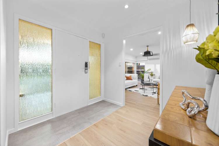 79 Meadway Sunnyhills_8