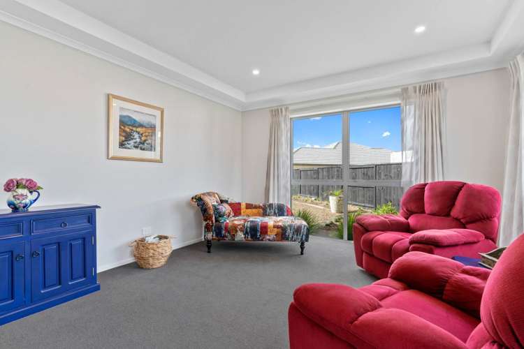 22 Olney Court One Tree Point_7