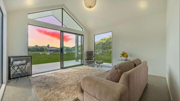 387 Wentworth Valley Road Whangamatā_7