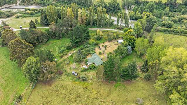 244 Londons Ford Road Pohangina_3