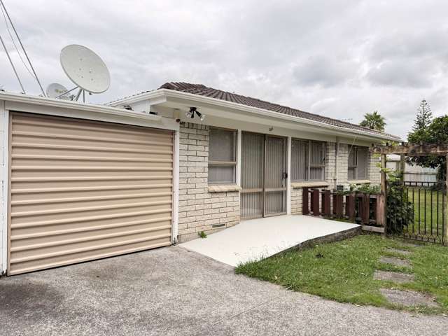 Bright & Spacious 2-Bedroom Home in Quiet Cul-...