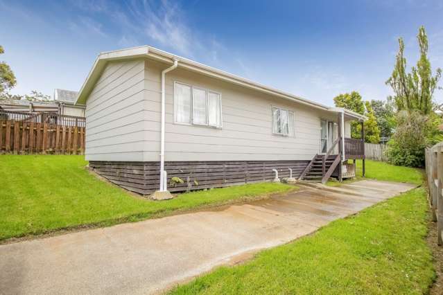 16 Garton Drive Massey_1