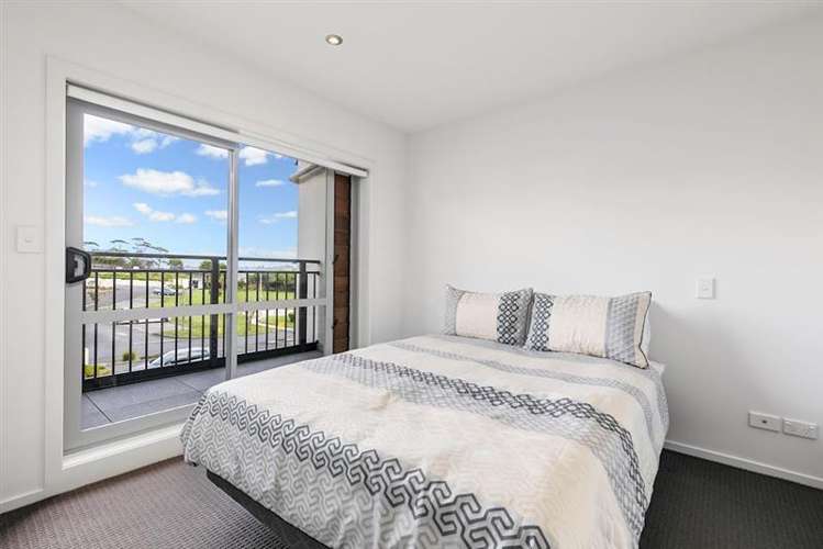 C11/71 Spencer Road Oteha_6