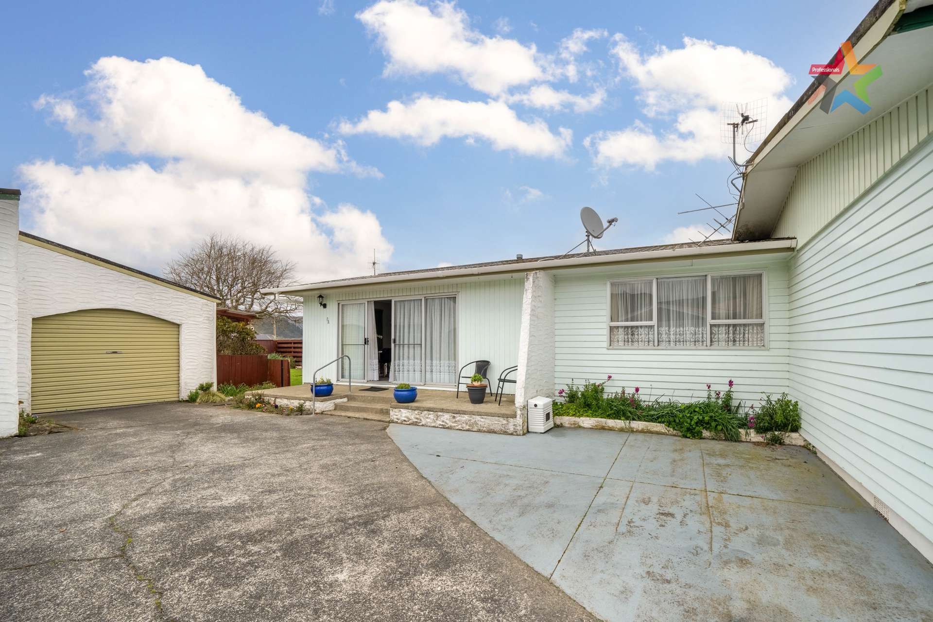 8a Kew Grove Wainuiomata_0