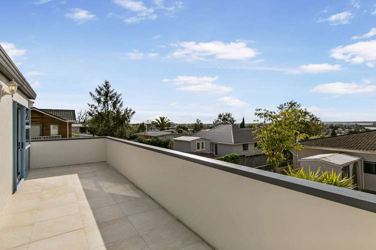 8a Riverview Road New Lynn_15