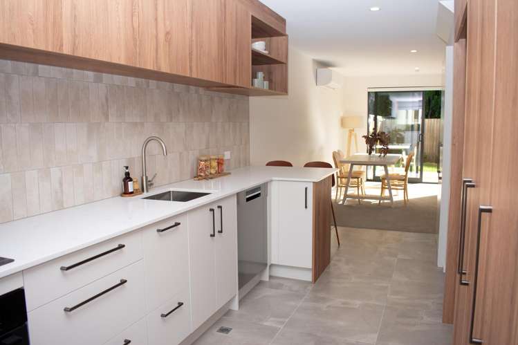 3/133 Blighs Road Strowan_4