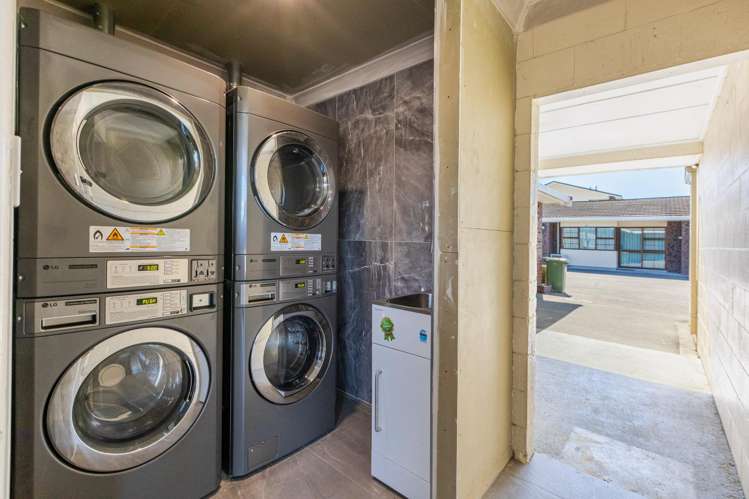 1400 Karamu Road North Mayfair_12