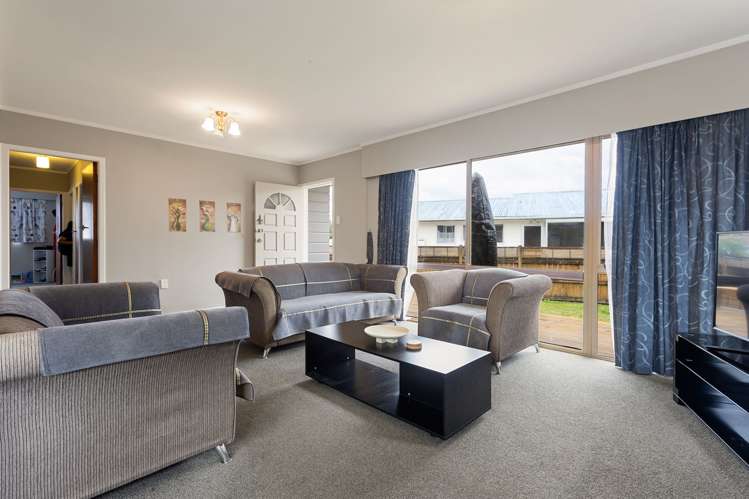 16 Fiona Place Dinsdale_2