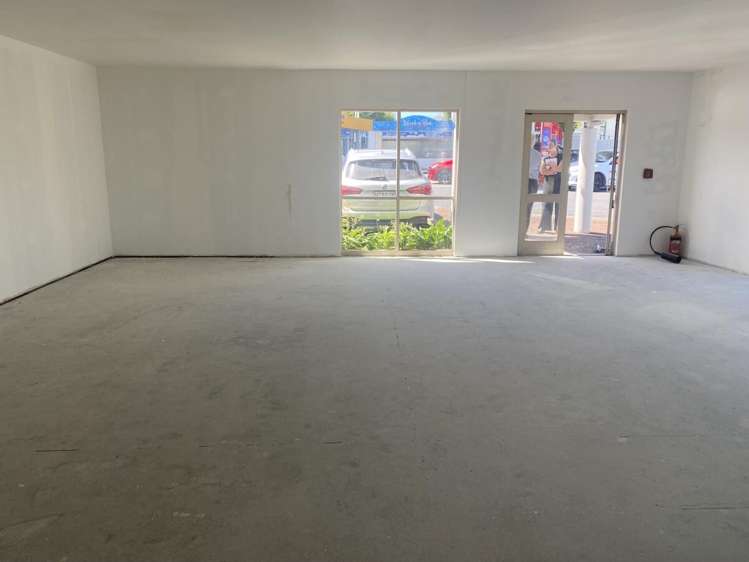 Shop 17, 14/2 Bay Street Red Beach_5