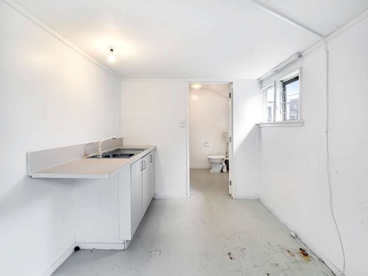 21 Edgeware Road City Centre_23