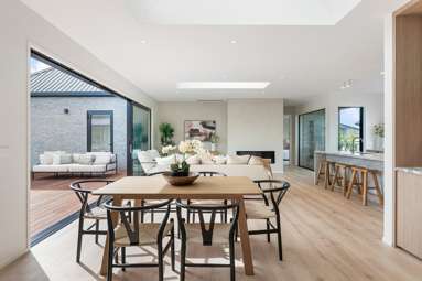 21 William Gilbert Drive_2