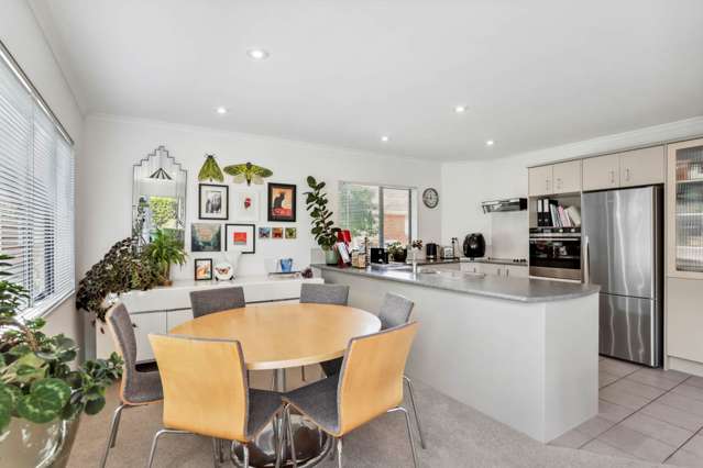 13/1 Piriti Drive Te Atatu Peninsula_4