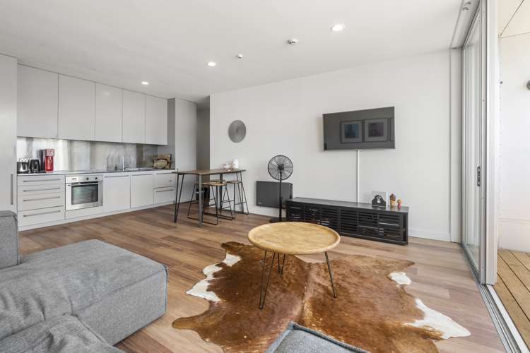 2a/2 Fisher-Point Drive Auckland Central_5