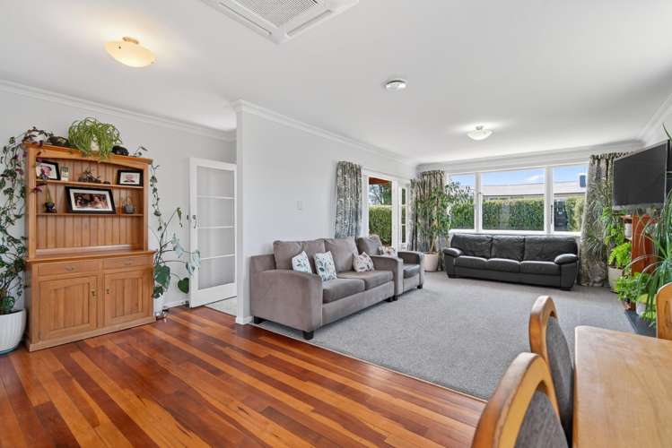 27 Woodford Avenue Brookfield_3