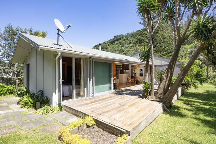 34 Karekare Road Karekare_23