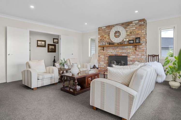 49 Baxter Michael Crescent Cambridge_8