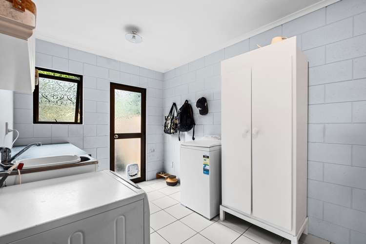 7 Honnor Place Hurdon_14