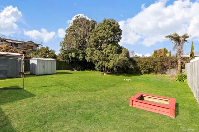 2/12a Yeovil Road Te Atatu Peninsula_3