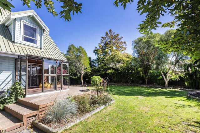 Private Sanctuary in Popular Halswell