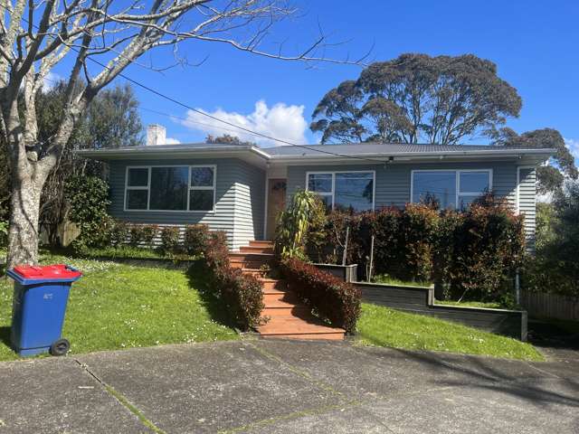 126 Flanshaw Road Te Atatu South_1