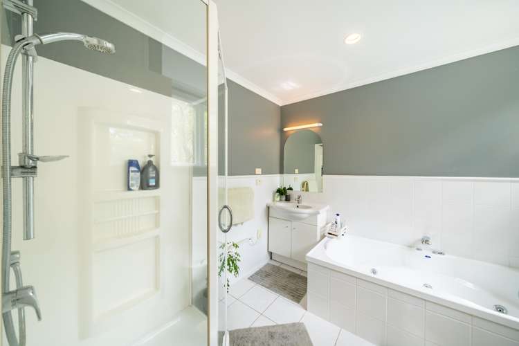 439 Fergusson Drive Heretaunga_11