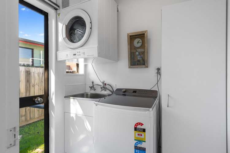 3/3 Tainui Street Stoke_10
