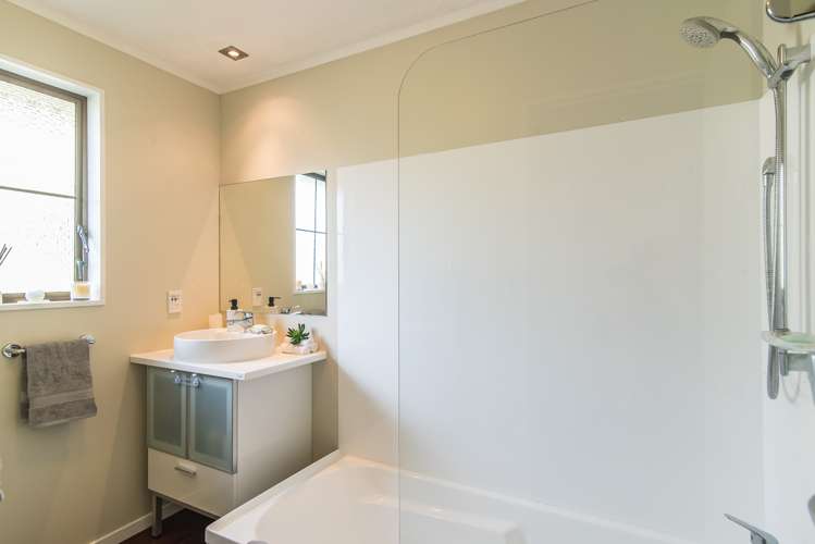 64 Hathaway Avenue Karori_14