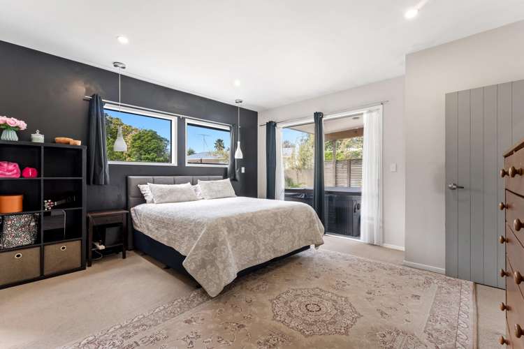 1257 Whangaparaoa Road Gulf Harbour_19