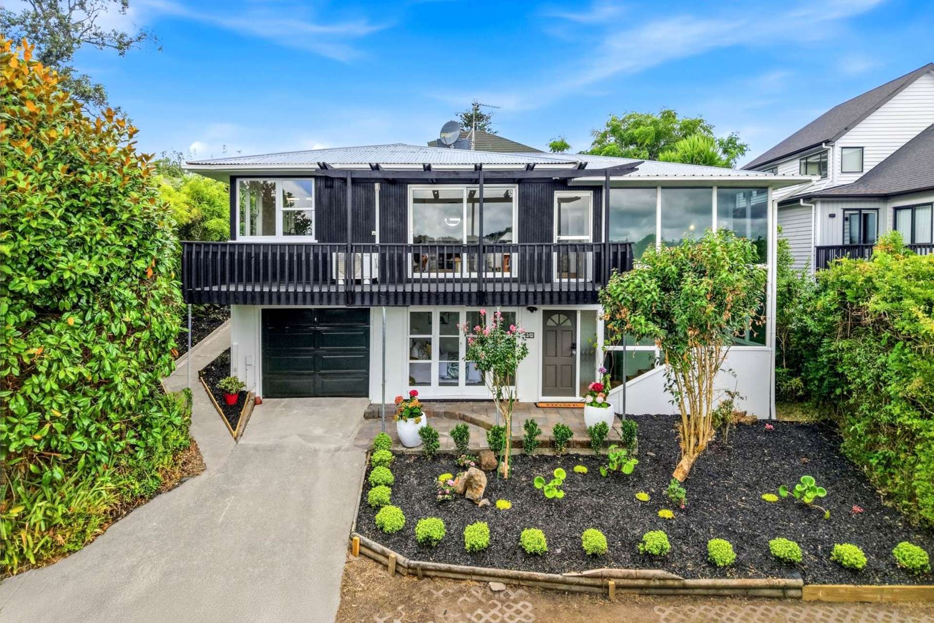 2/52 Glencoe Road Browns Bay_0