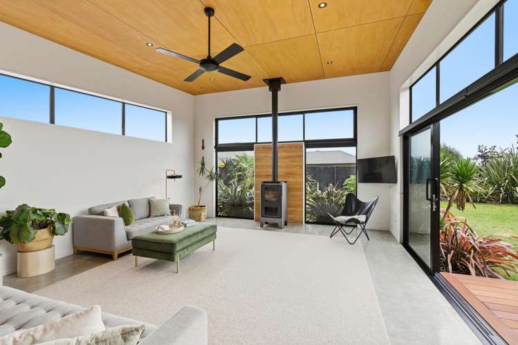 93 Beachvale Drive_2