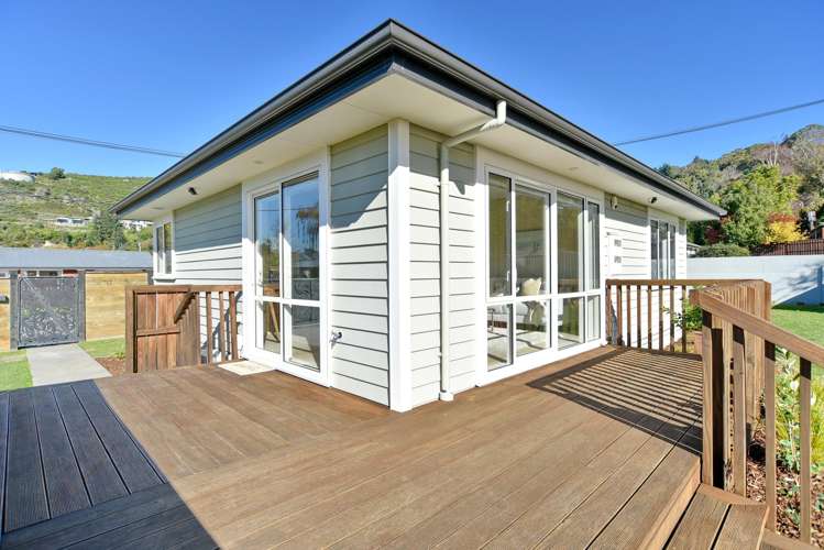412 Port Hills Road Hillsborough_12