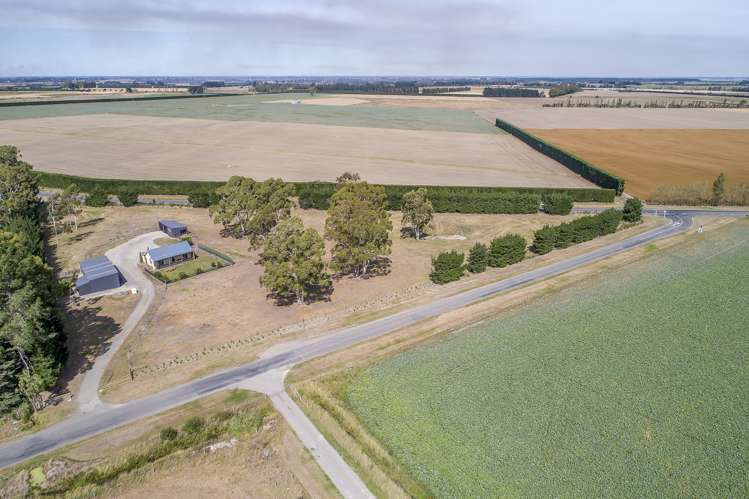 24 Essendon Road Darfield_0