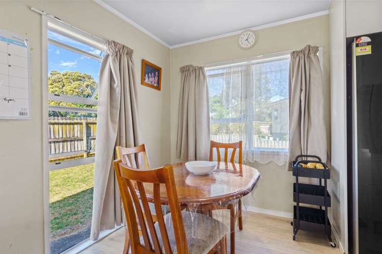 15 Dillon Crescent Clover Park_8