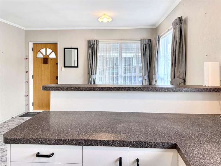 16b Seddon Street Glenholme_5