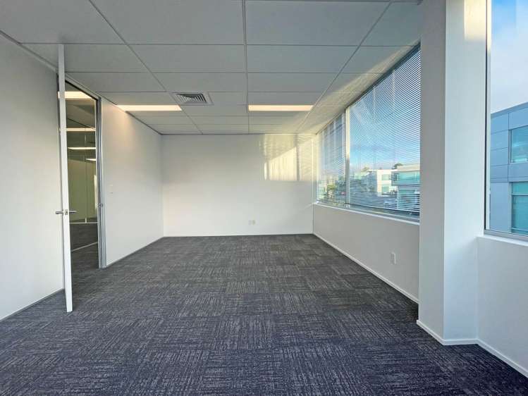 Unit 4/33 Apollo Drive Rosedale_3