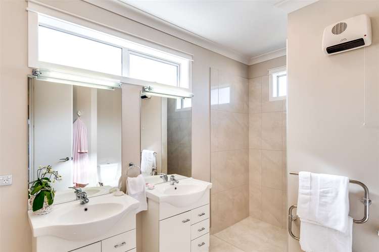 3 Kapiti Drive Poraiti_13