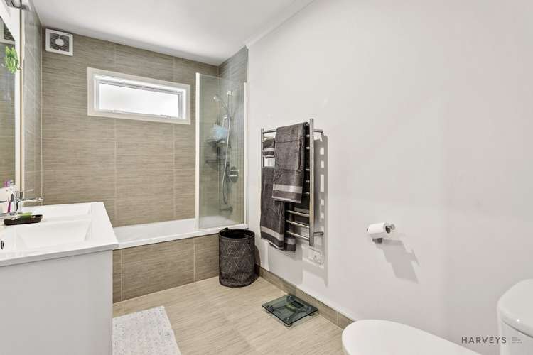 48 Fairmount Road Titirangi_12