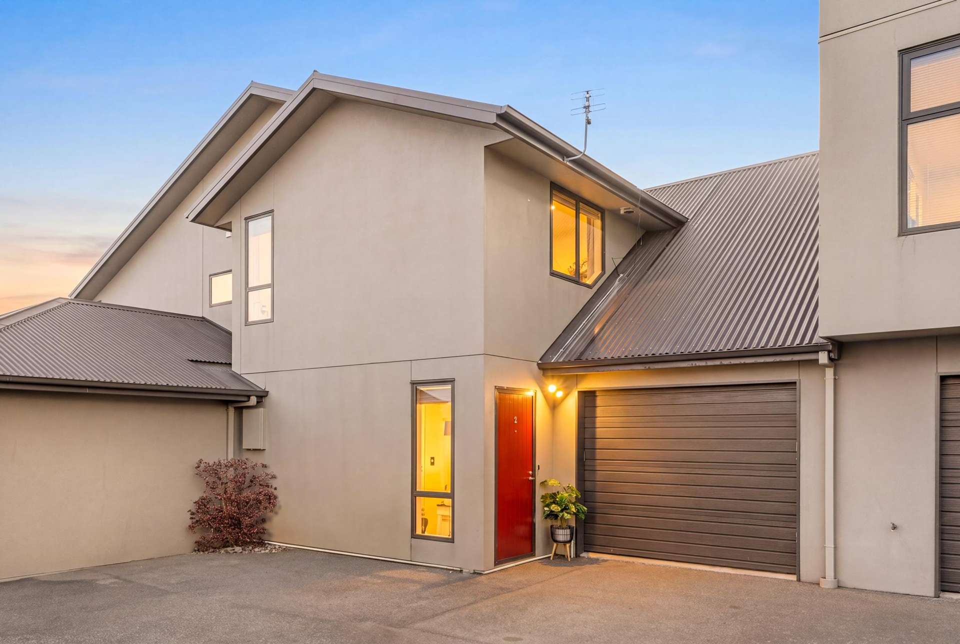 2/38 Brockworth Place Riccarton_0