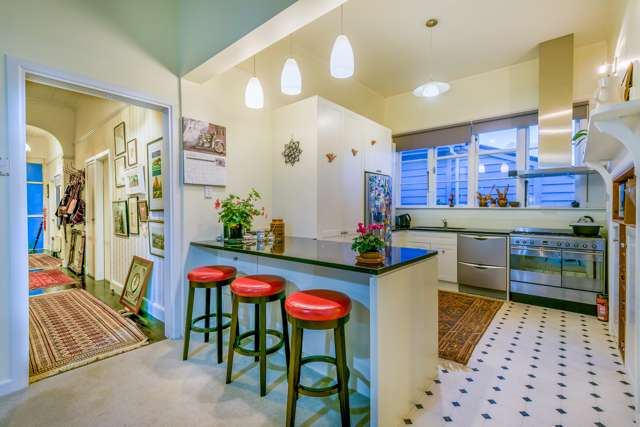 4 Lake Road Devonport_2