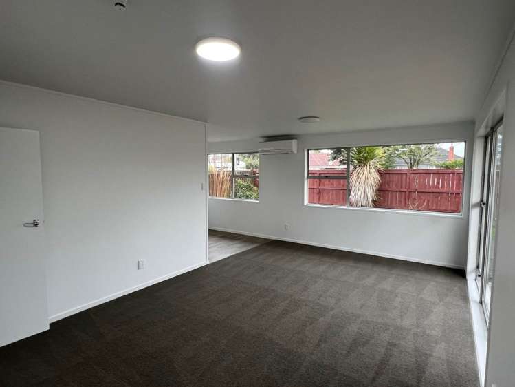 142 Metcalfe Road Ranui_1