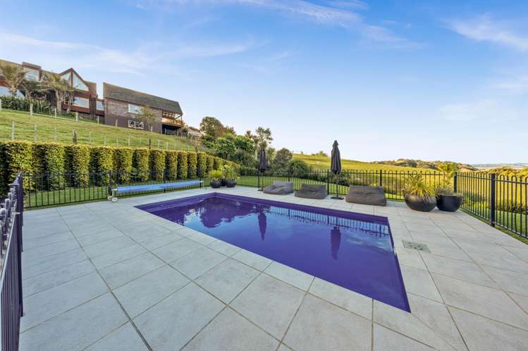 226 Whitford Road Whitford_16