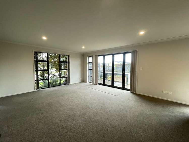 63 Sunningdale Street Wattle Downs_1