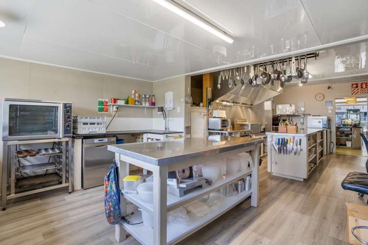 237 Great North Road Winton_4