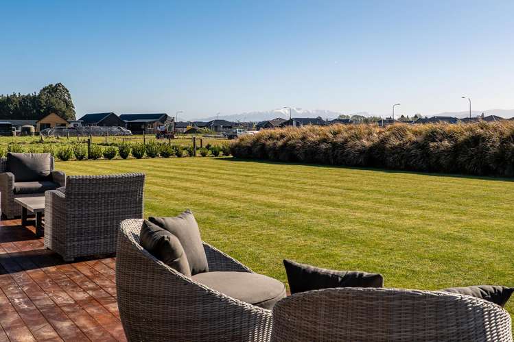 64 Summers Road Darfield_9