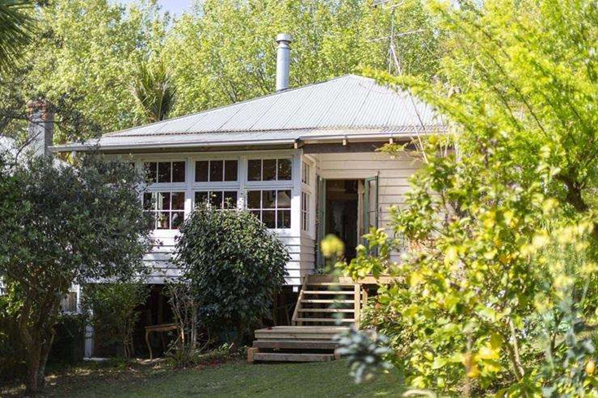 Auckland villa bought for $21,000 sells for almost 100 times as much 48 years later