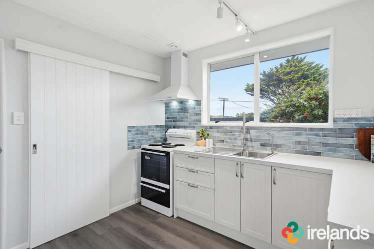 2/275 Marine Parade_3