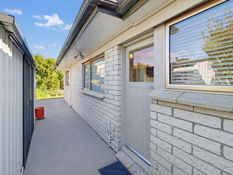 2/18 Glengowan Place Conifer Grove_16