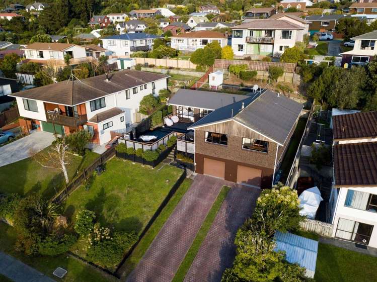 9 Langwell Place Papakowhai_32